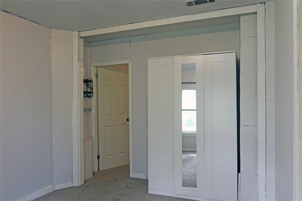 1508 Witt Street Waco, TX 76704 - Photo 21 of 37 View of closet
