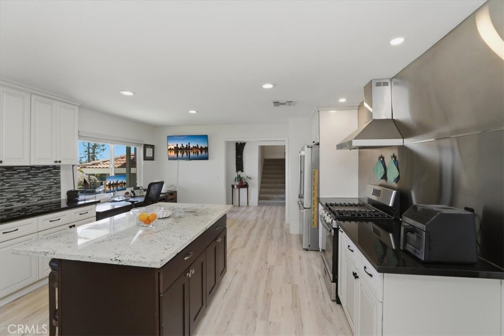 8318 La Senda Road Rancho Cucamonga, CA 91701 - Photo 18 of 68