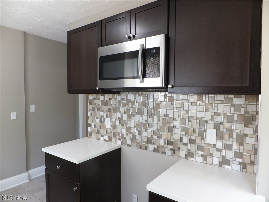 2393 South Taylor Road Cleveland, OH 44118 - Photo 12 of 25 Gallery Image 12