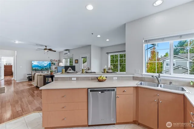 $499,000 | 5100 Talbot Place South, Unit B, Renton, WA 98055