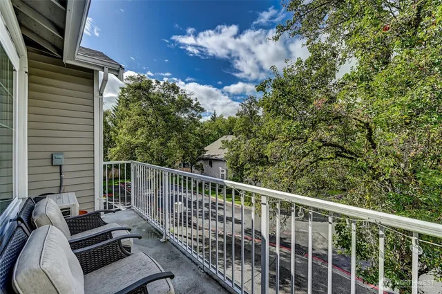 $499,000 | 5100 Talbot Place South, Unit B, Renton, WA 98055