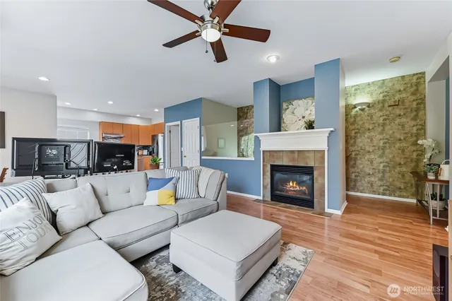 $499,000 | 5100 Talbot Place South, Unit B, Renton, WA 98055