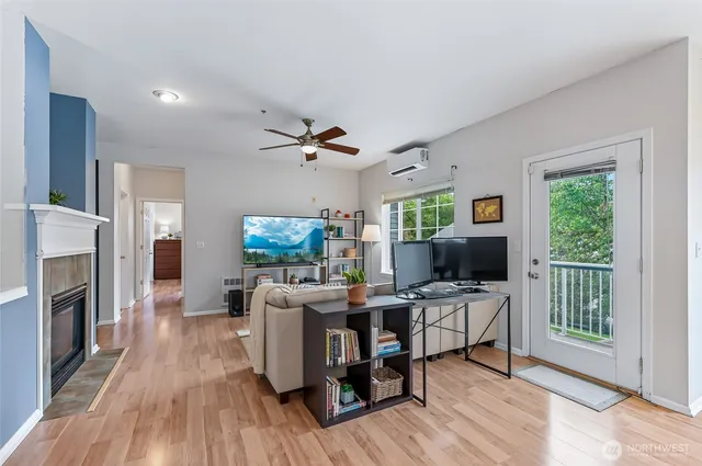 $499,000 | 5100 Talbot Place South, Unit B, Renton, WA 98055