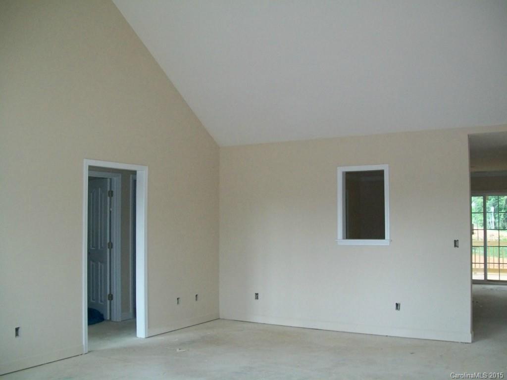 2586 South Bend Road Clover, SC 29710 - Photo 5 of 16 Gallery Image 5