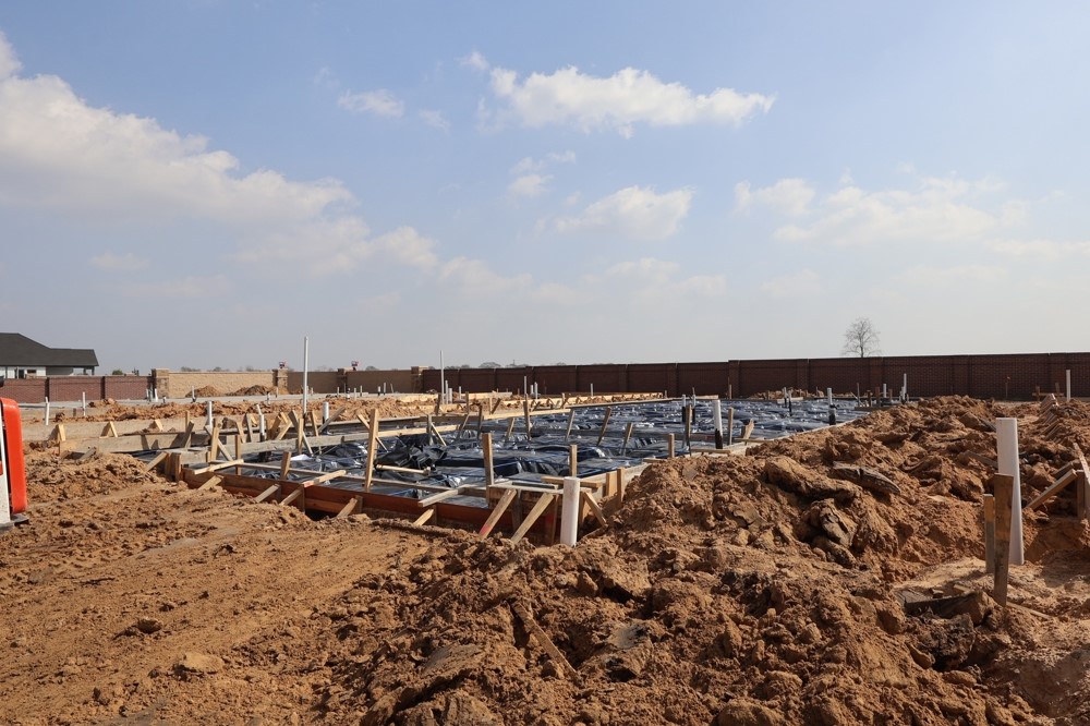 11638 Birdsong Drive Rosharon, TX 77583 - Photo 3 of 9 Every foundation at DWH is engineered and it’s inspected three times! We do not do “batch” testing. Rest easy knowing your foundation comes with a 10 year warranty.