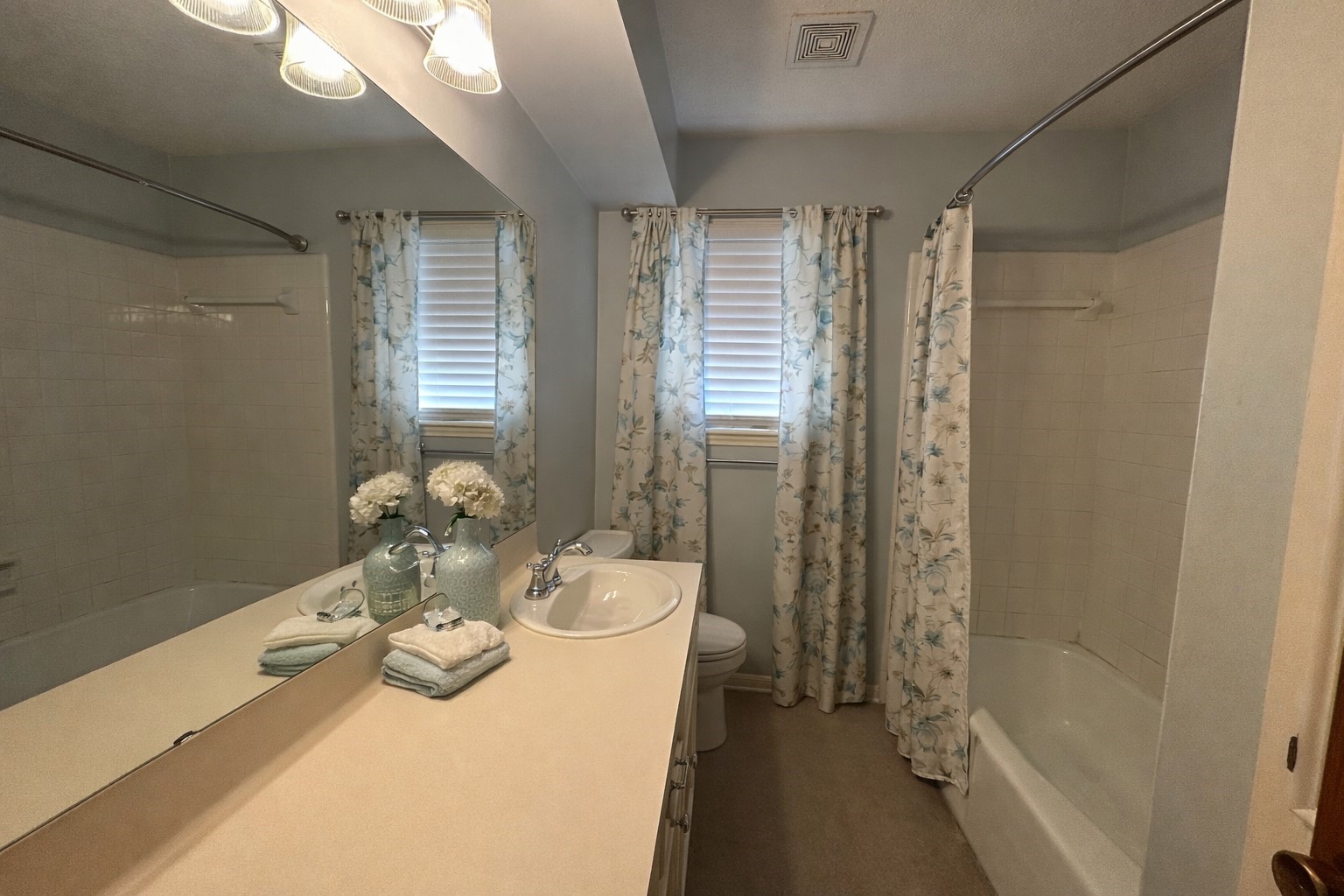 1304 Allison Street Brenham, TX 77833 - Photo 20 of 27 Guest bath virtually staged