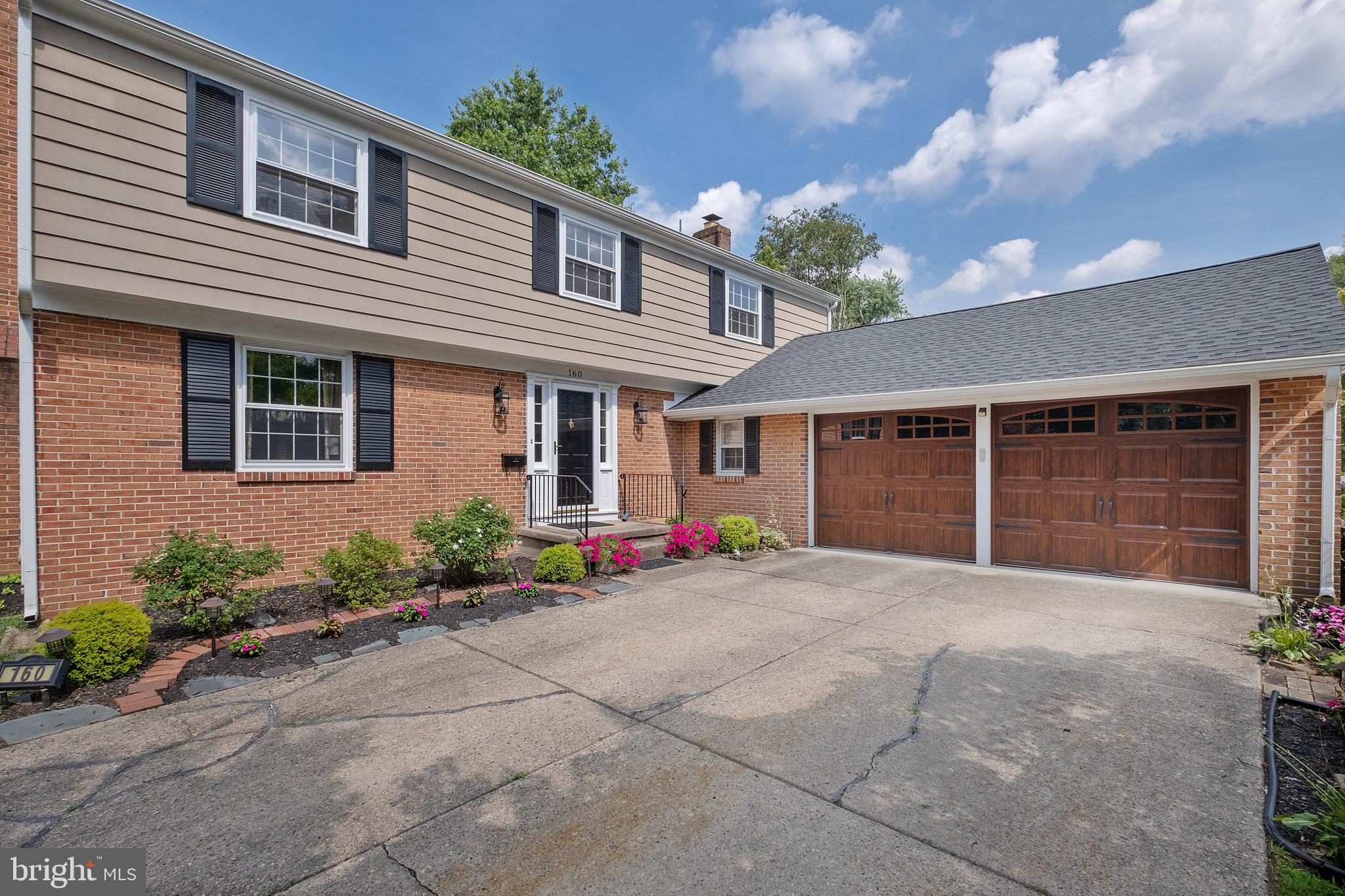 160 Pearl Croft Road Cherry Hill, NJ 08034 - Photo 3 of 33