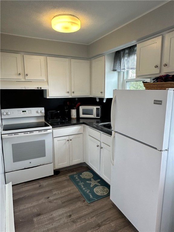 595 Succotash Road South Kingstown, RI 02879 - Photo 13 of 24