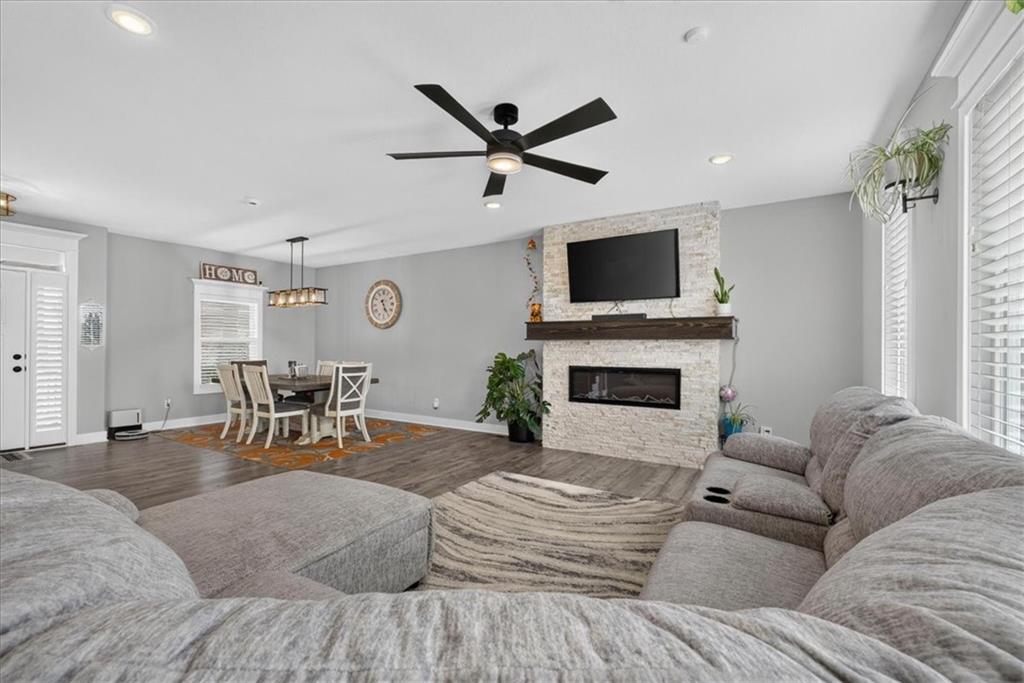 4705 Southwest 3rd Street Blue Springs, MO 64014 - Photo 5 of 8