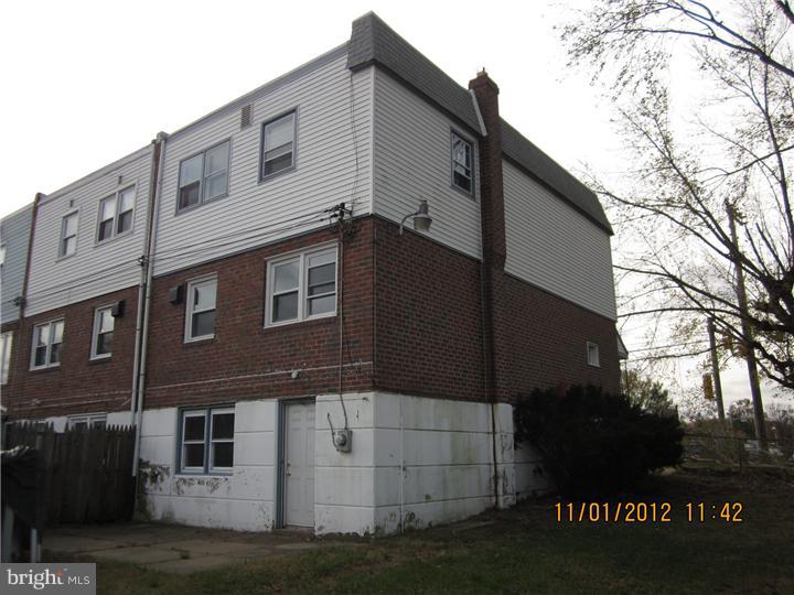3001 Comly Road Philadelphia, PA 19154 - Photo 2 of 9 Exterior Back