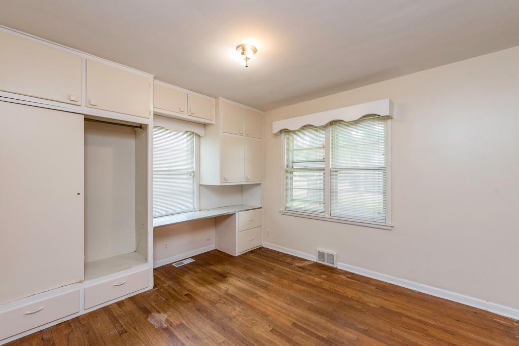 618 North Oplaine Road Waukegan, IL 60085 - Photo 17 of 30 Gallery Image 17