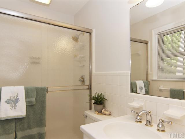 905 Deerfield Road Raleigh, NC 27609 - Photo 12 of 21 Master Bath/Spa