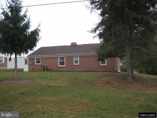 1851 Hayward Road York, PA 17408 - Photo 2 of 8 Gallery Image 2