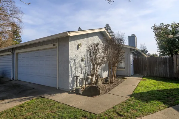 $420,000 | 1296 Spruce Lane, Unit 20, Manteca, CA 95336
