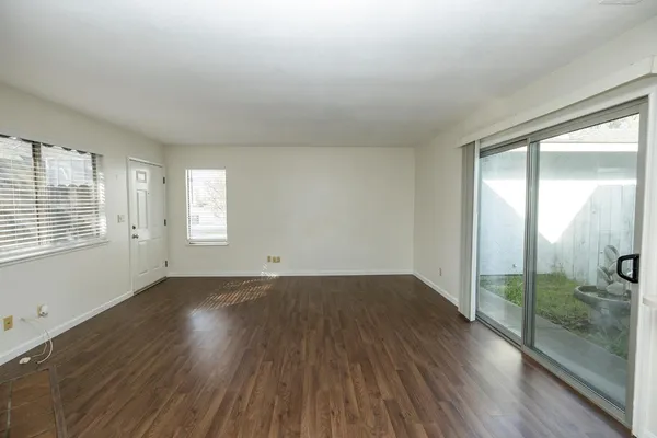 $420,000 | 1296 Spruce Lane, Unit 20, Manteca, CA 95336