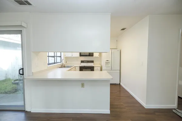 $420,000 | 1296 Spruce Lane, Unit 20, Manteca, CA 95336