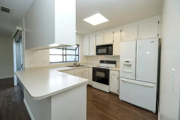 $420,000 | 1296 Spruce Lane, Unit 20, Manteca, CA 95336