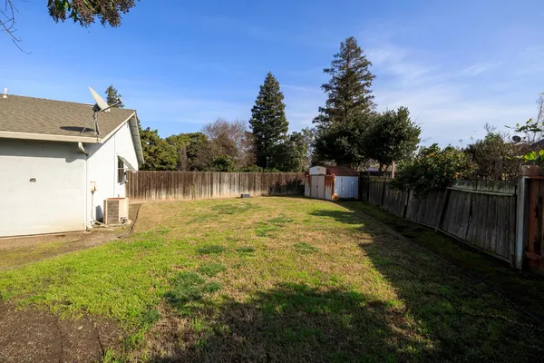$420,000 | 1296 Spruce Lane, Unit 20, Manteca, CA 95336