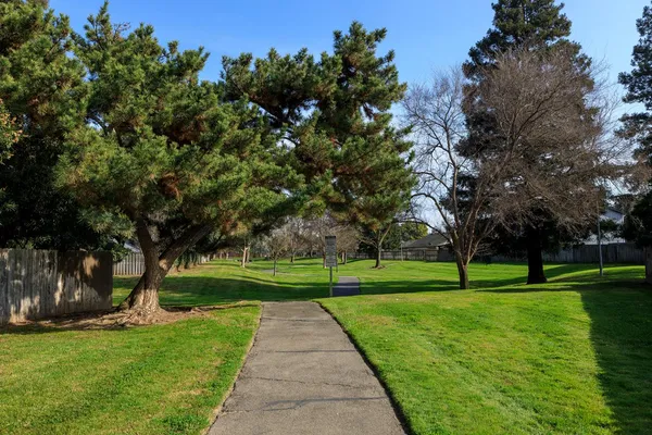 $420,000 | 1296 Spruce Lane, Unit 20, Manteca, CA 95336