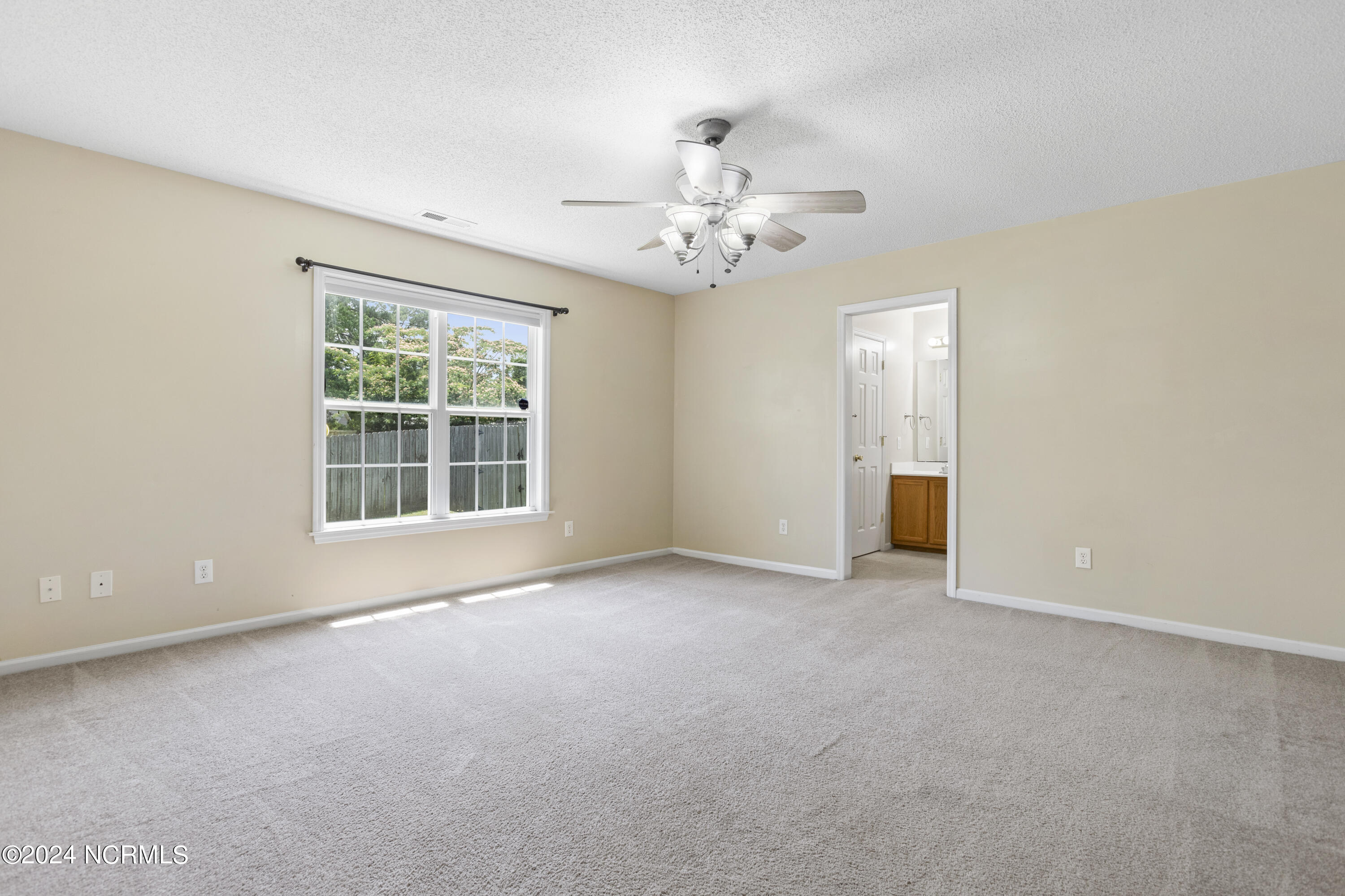 411 Southbridge Drive Jacksonville, NC 28546 - Photo 14 of 25 14