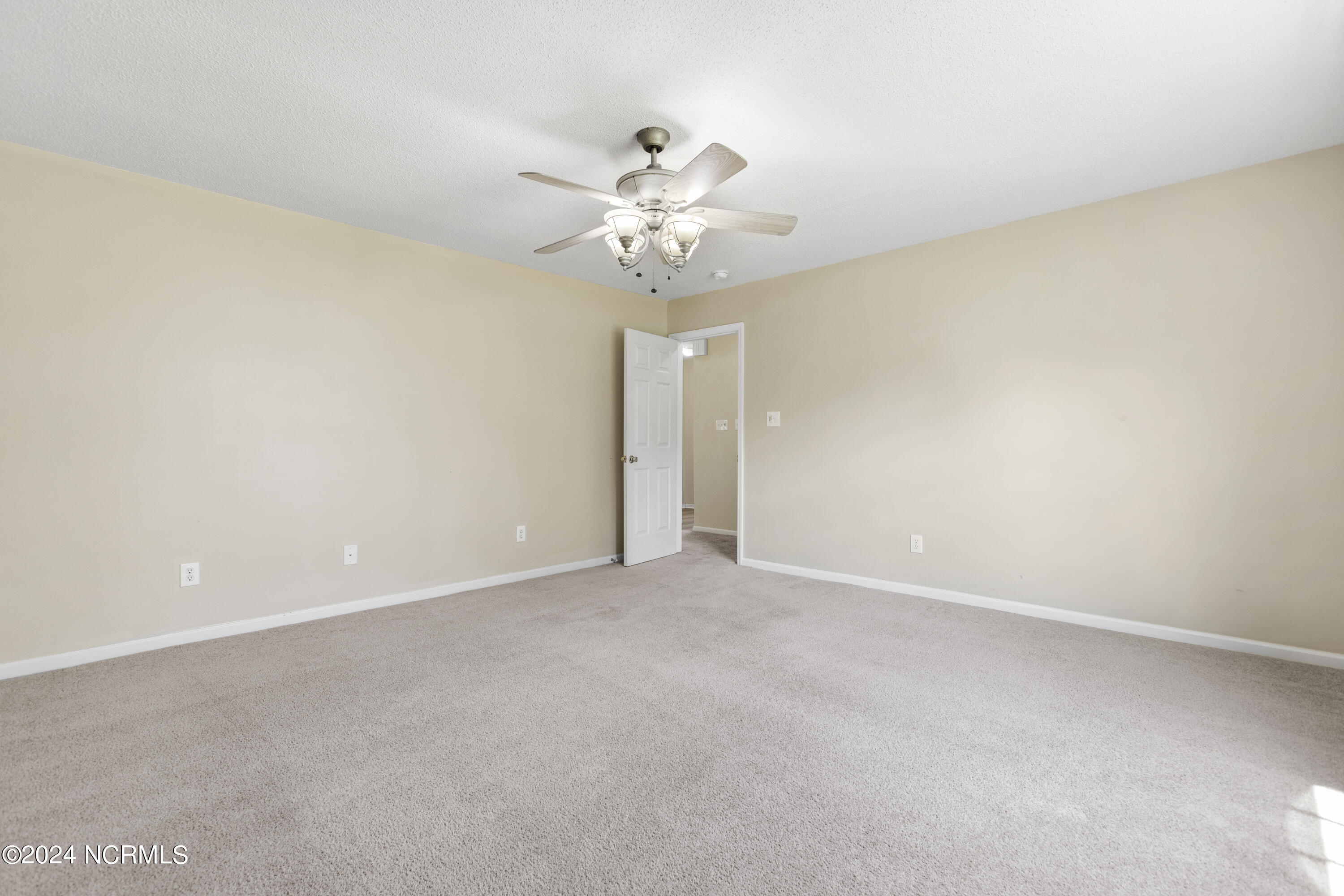 411 Southbridge Drive Jacksonville, NC 28546 - Photo 15 of 25 15