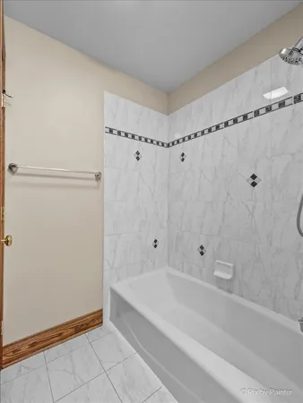 $1,300,000 | 28730 West Harvest Glen Circle, Cary, IL 60013