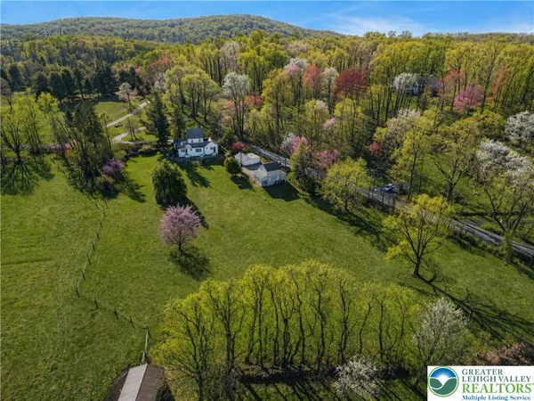 $620,000 | 2016 Stonesthrow Road, Bethlehem, PA 18015