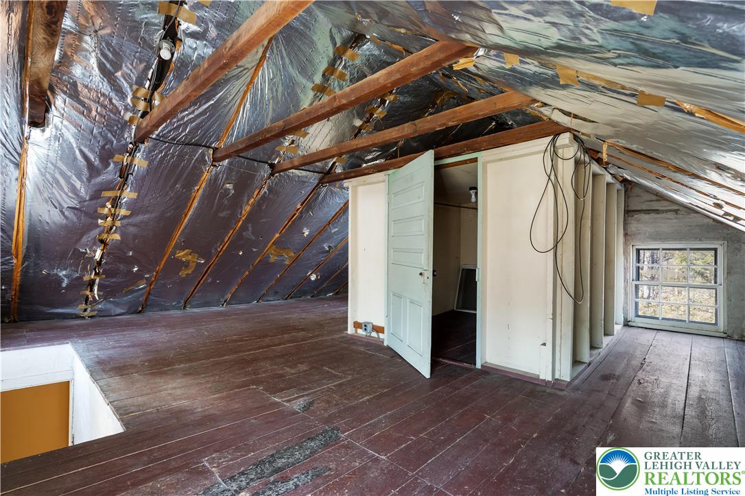 2016 Stonesthrow Road Bethlehem, PA 18015 - Photo 41 of 58