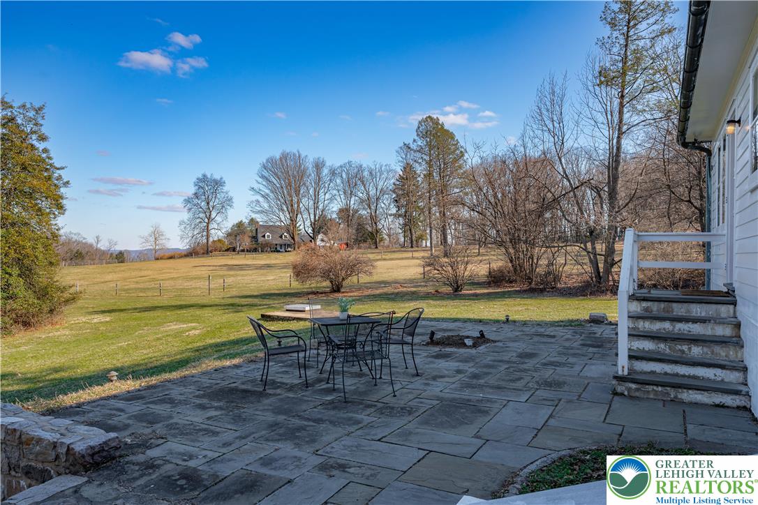 2016 Stonesthrow Road Bethlehem, PA 18015 - Photo 49 of 58