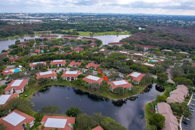 $275,000 | 4677 Carambola Circle North, Unit 2758, Coconut Creek, FL 33066