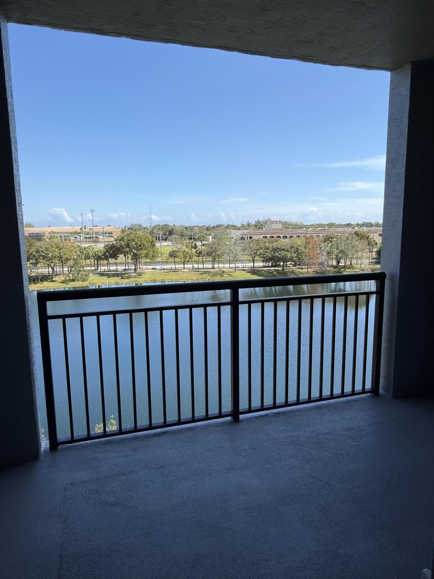 1660 Renaissance Commons Boulevard, Unit 2507 Boynton Beach, FL 33426 - Photo 16 of 17 IMG_2816