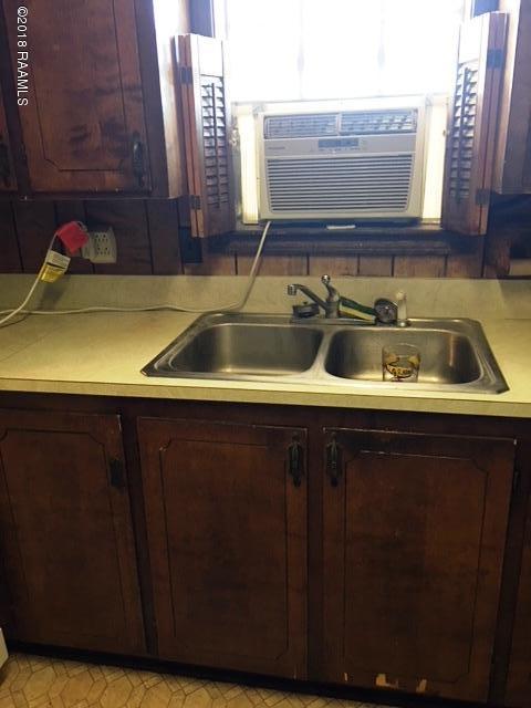 388 National Road Opelousas, LA 70570 - Photo 6 of 21 Kitchen