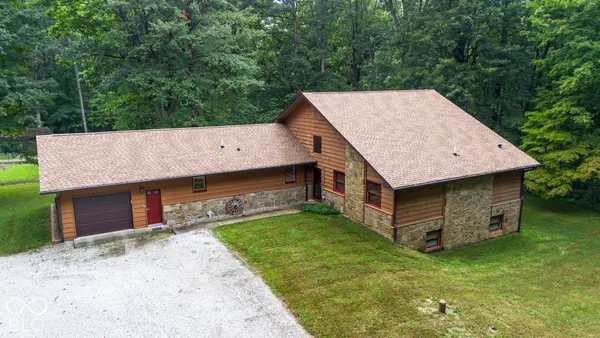 $775,000 | 7620 North Hall Road, Monrovia, IN 46157