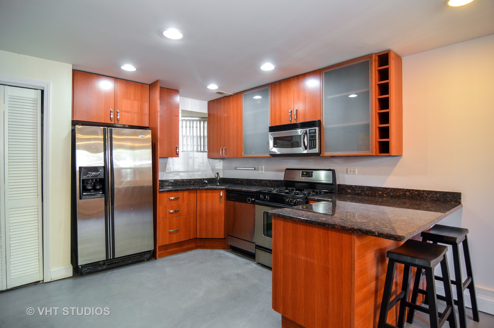 4948 North Spaulding Avenue, Unit G Chicago, IL 60625 - Photo 2 of 8