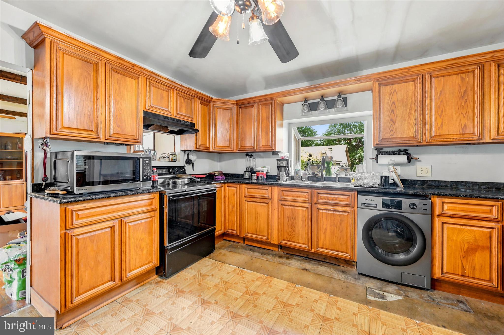 339 Beacon Light Road Gap, PA 17527 - Photo 8 of 35