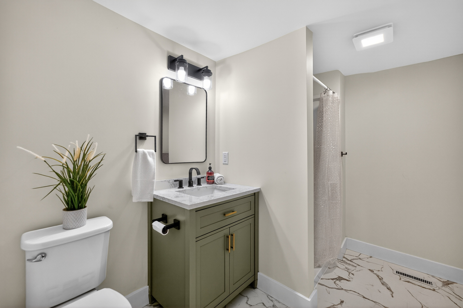 17093 Somonauk Road DeKalb, IL 60115 - Photo 20 of 47