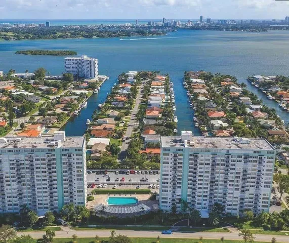 $156,500 | 2150 Sans Souci Boulevard, Unit A1109, North Miami, FL 33181