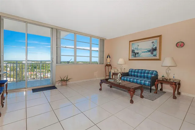 $156,500 | 2150 Sans Souci Boulevard, Unit A1109, North Miami, FL 33181
