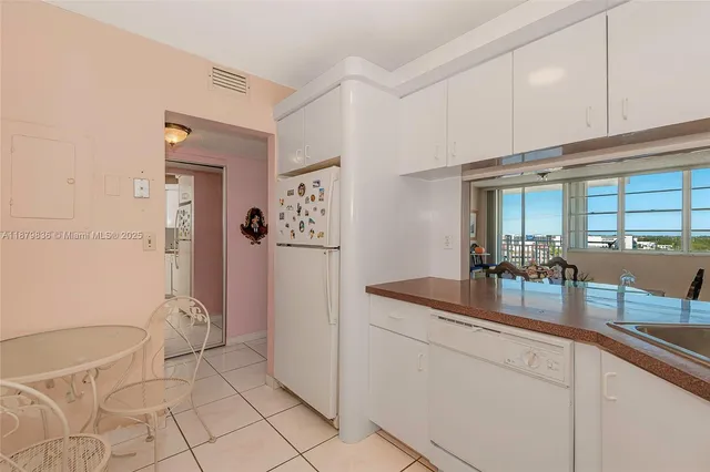 $156,500 | 2150 Sans Souci Boulevard, Unit A1109, North Miami, FL 33181