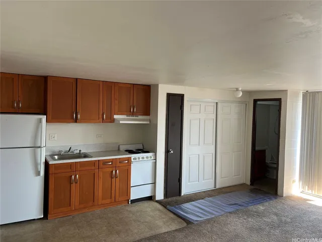 $1,400 | 824 Kinau Street, Unit 305, Honolulu, HI 96813