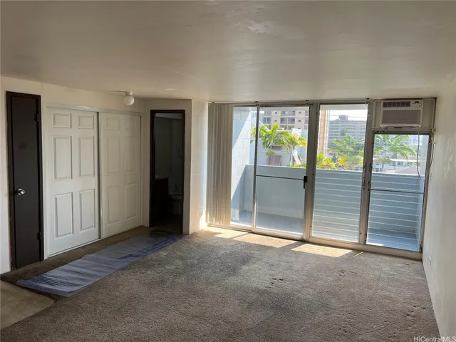 $1,400 | 824 Kinau Street, Unit 305, Honolulu, HI 96813