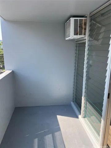 $1,400 | 824 Kinau Street, Unit 305, Honolulu, HI 96813