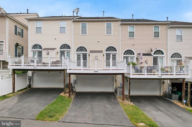 $689,900 | 449 Leaning Oak Street, Gaithersburg, MD 20878