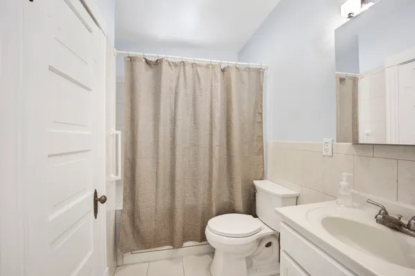 $1,800 | 1918 South Albany Avenue, Unit 1, Chicago, IL 60623