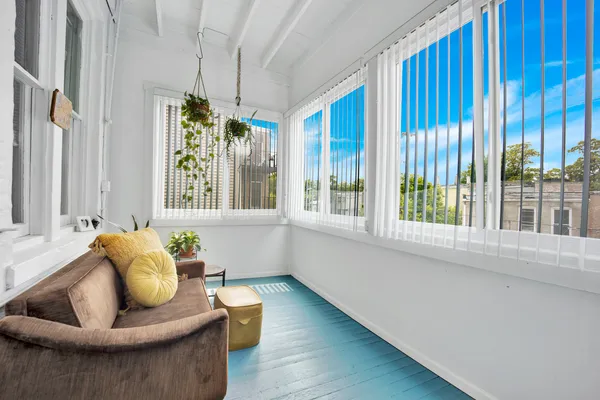 $1,800 | 1918 South Albany Avenue, Unit 1, Chicago, IL 60623