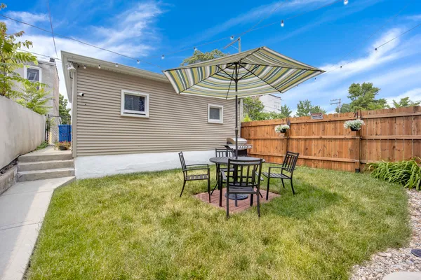 $1,800 | 1918 South Albany Avenue, Unit 1, Chicago, IL 60623