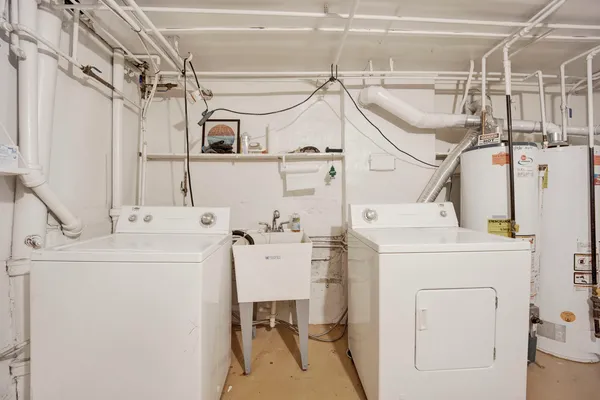 $1,800 | 1918 South Albany Avenue, Unit 1, Chicago, IL 60623