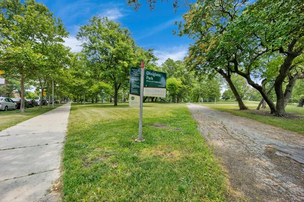 $1,800 | 1918 South Albany Avenue, Unit 1, Chicago, IL 60623