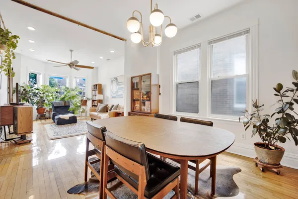 $1,800 | 1918 South Albany Avenue, Unit 1, Chicago, IL 60623