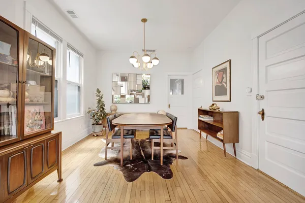 $1,800 | 1918 South Albany Avenue, Unit 1, Chicago, IL 60623